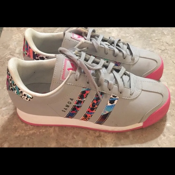 Somoa ADIDAS 5.5 like new. (fit like 6/6.5) - Picture 1 of 5